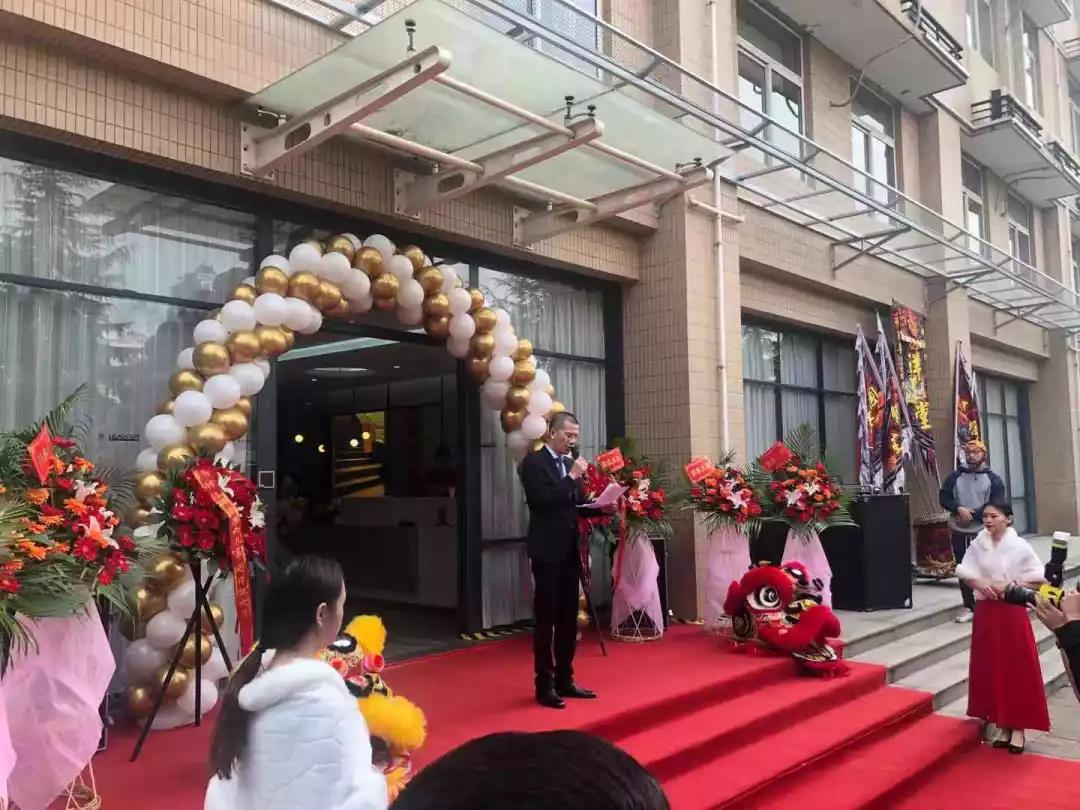 Leadcom seating news-November2019-1