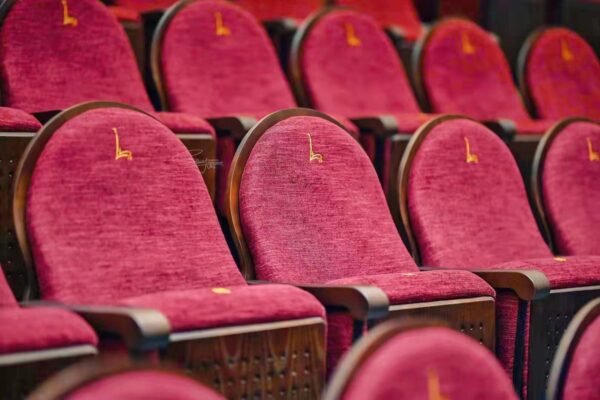 Lecture hall seating LS 420 8 Lyceum Theatre 1